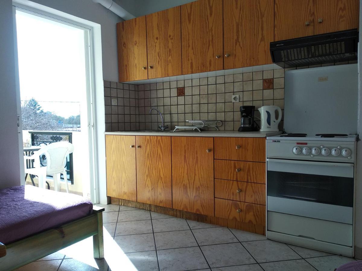 Ton Mari Apartments Palaiochora Eksteriør billede