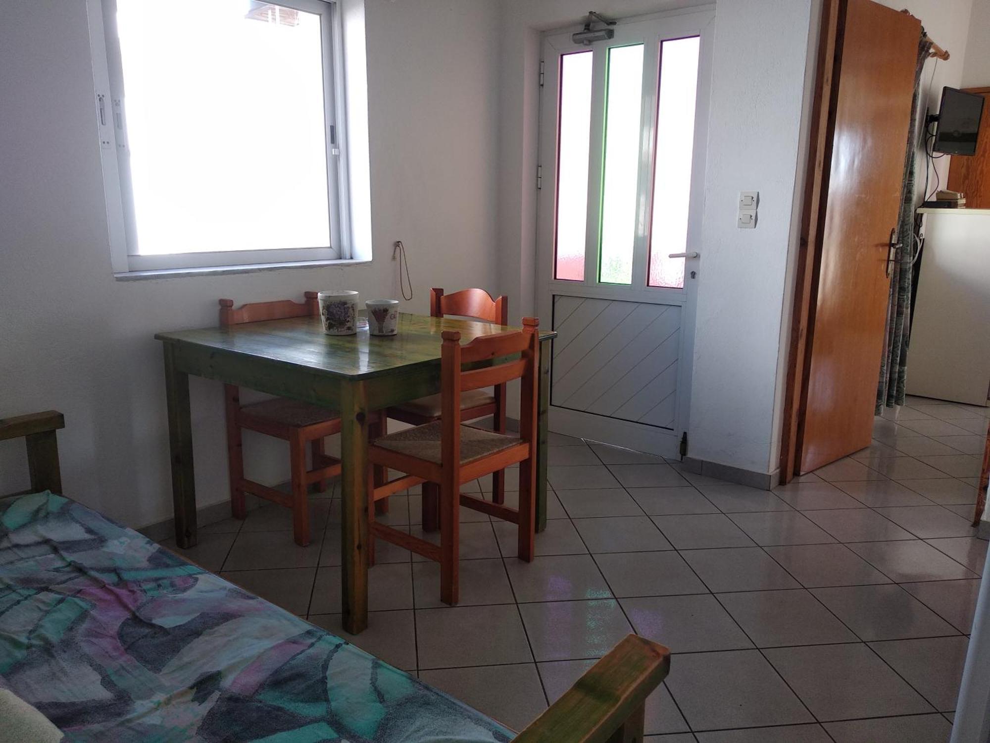 Ton Mari Apartments Palaiochora Eksteriør billede